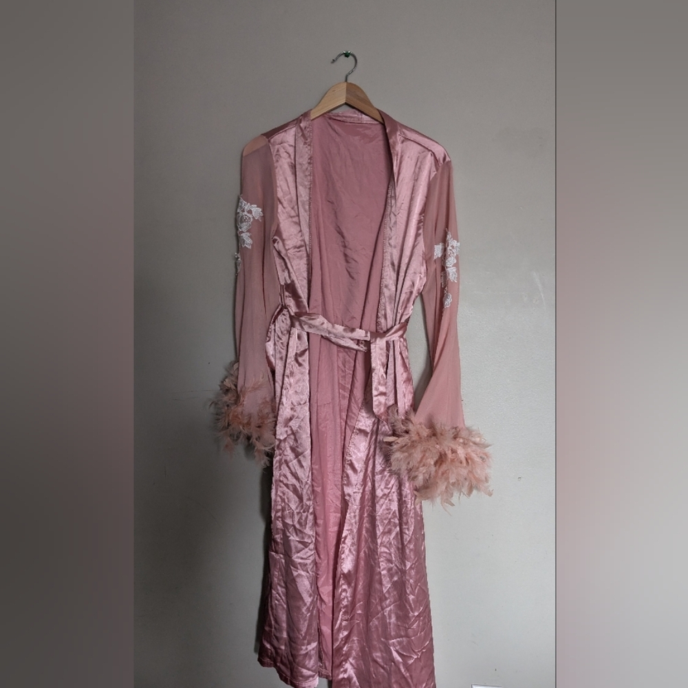 Elegant Pink Satin Robe with Lace and Feather Trim